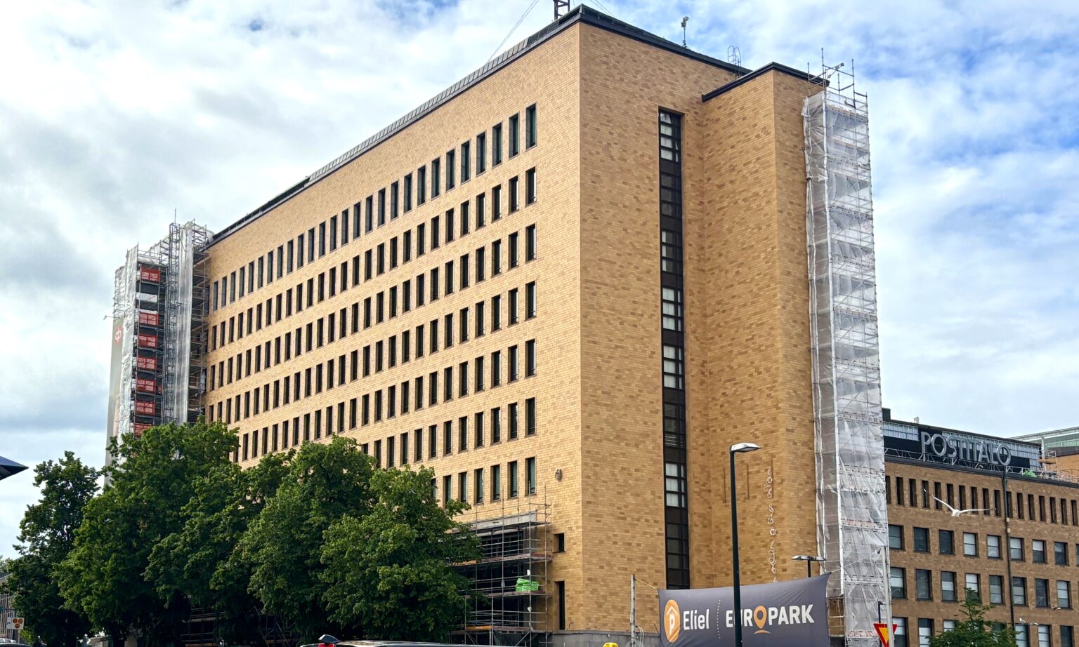 Picture of Helsinki Postitalo facade renovation | Special brick architecture